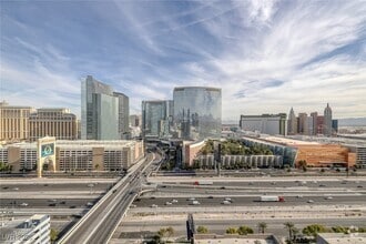 Building Photo - 4525 Dean Martin Dr