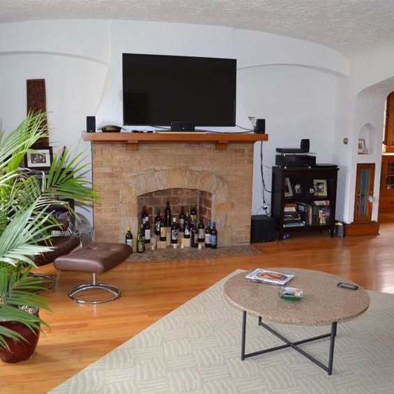 Foto del edificio - 4213 W Highland Blvd