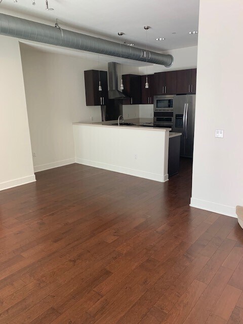 Living Room & Kitchen - 730 W Doran St