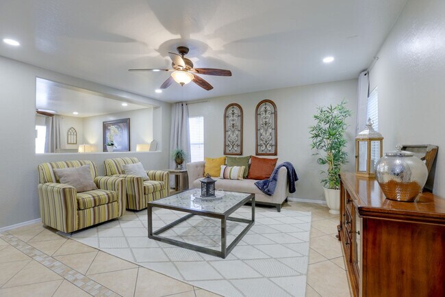 Foto del edificio - 28112 N Coal Ave