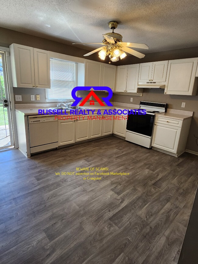 Building Photo - 4912 Cheshire Ln