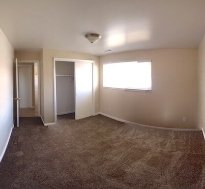 Building Photo - 5563 S 2350 W