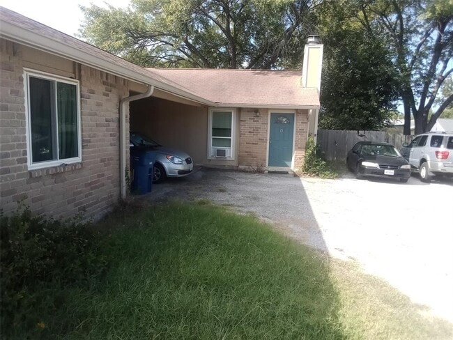 Building Photo - 601 Thelma Dr