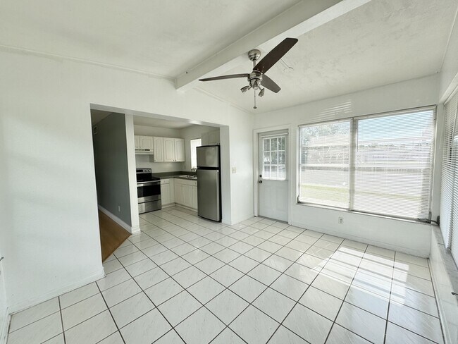 Foto del edificio - 2344 Greenwood St