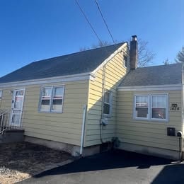 Building Photo - 1424 St Georges Ave