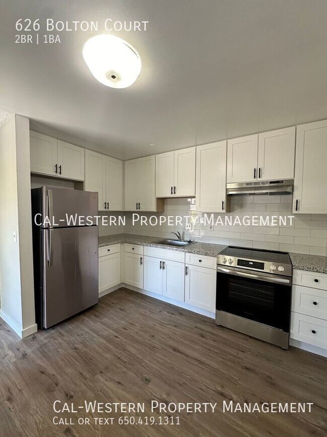 Building Photo - Upstairs unit in a 4 plex, 2 bedroom, 1 bath