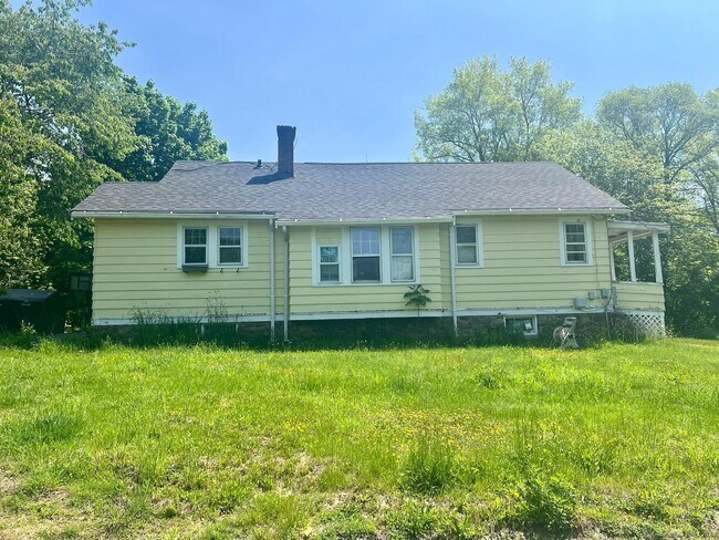 Building Photo - 445R Wallingford Rd