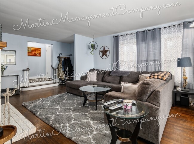 Foto del edificio - 906 S Barrett Ave