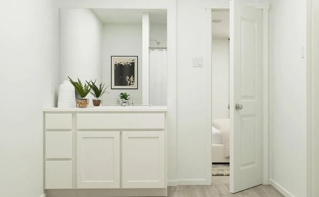 Building Photo - 6110 Bayberry Blooms Ln