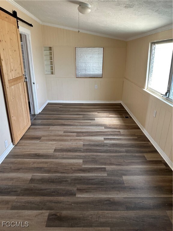 Foto del edificio - 2072 Maple Ave