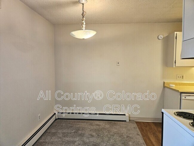 Building Photo - 5030 El Camino Dr