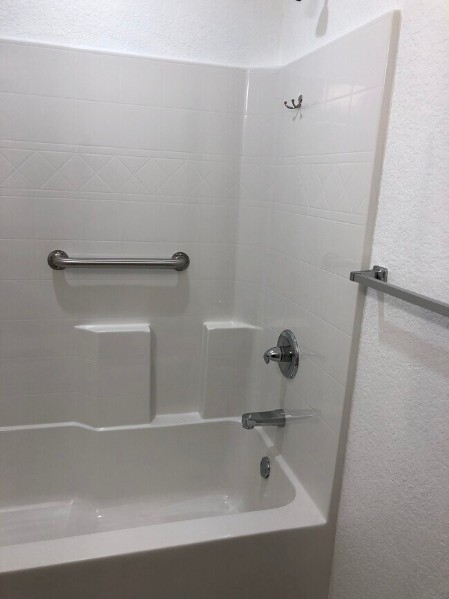 Foto del edificio - 3393 Green Briar Cir