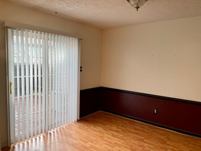 Building Photo - 103 Belle Terre Dr