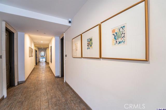Foto del edificio - 10523 Ashton Ave