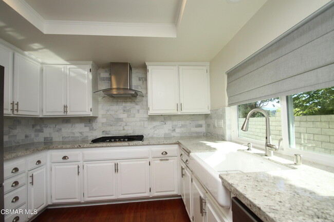 Building Photo - 542 Cosmos Ct