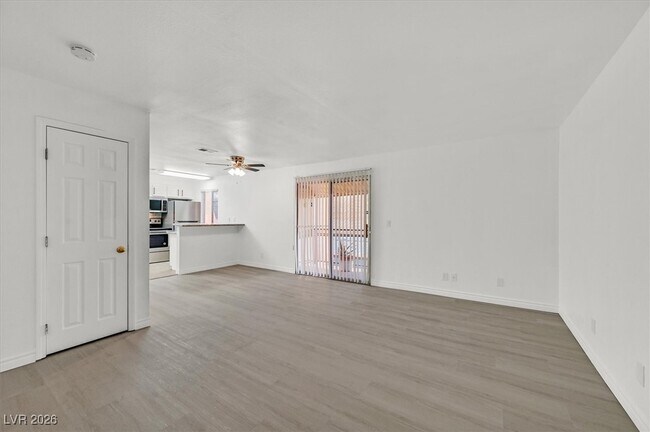 Foto del edificio - 5499 Indian River Dr