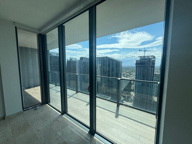 Foto del edificio - 68 SE 6th St