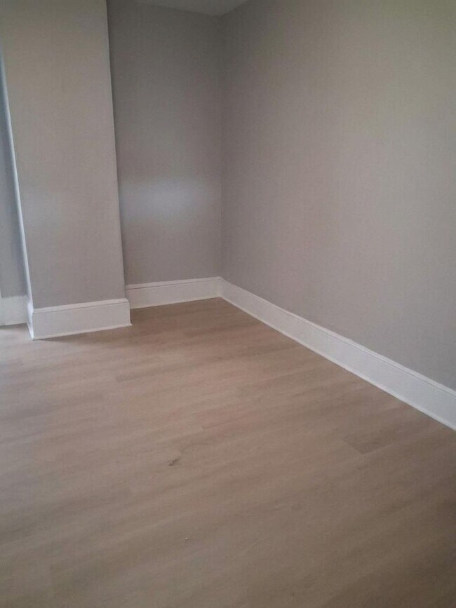Foto del edificio - 327 Market St