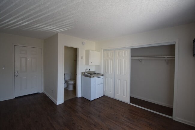 Foto del edificio - 5321 Agnes Ave