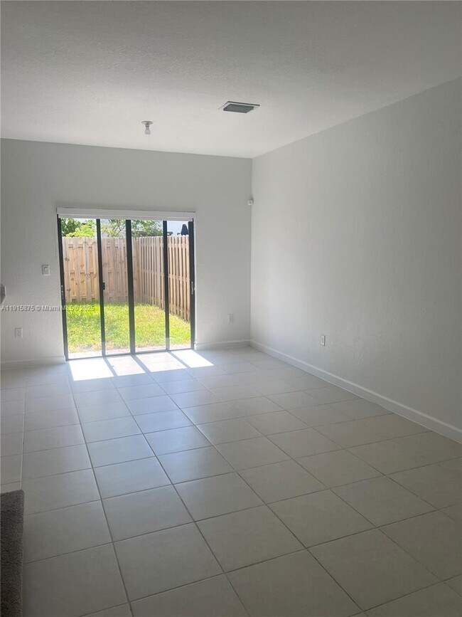 Foto del edificio - 28701 SW 132nd Pl