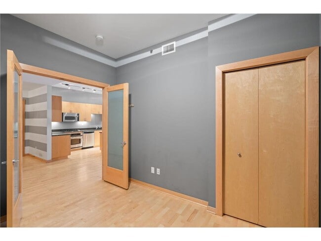 Foto del edificio - 401 N 2nd St