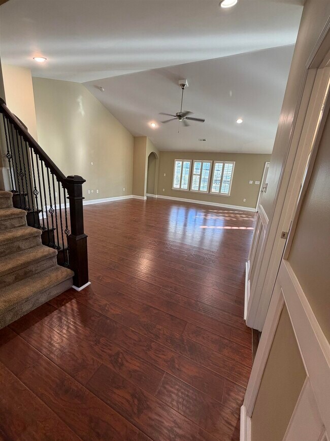 Foto del edificio - 619 Uniola Dr