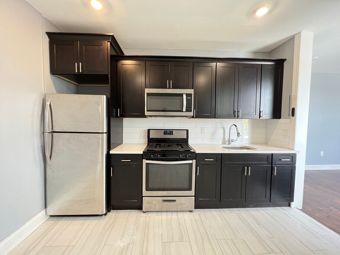46 E 14th St 3F - 14 E 40th St