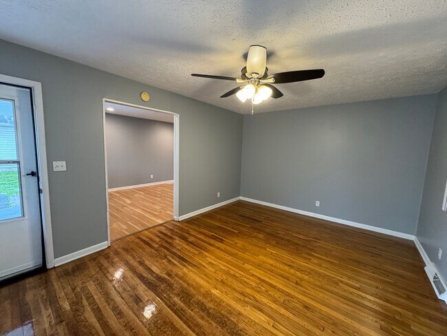 Foto del edificio - Snacks / Guion Creek - Washington TWP 3 Bed 2 Bath