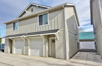 Building Photo - 504 S Utah Ave