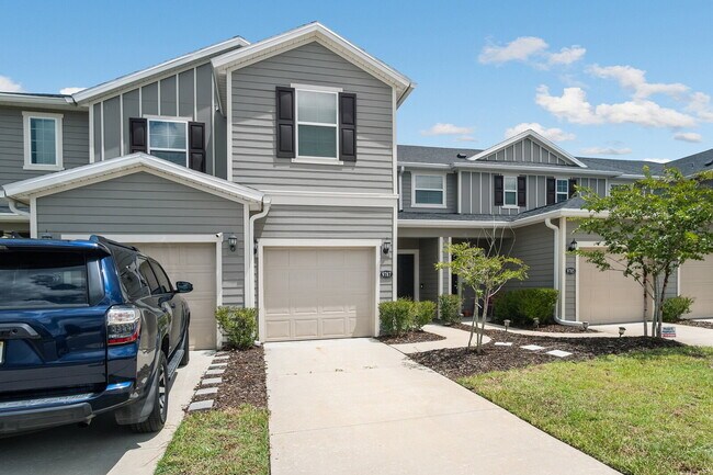 Foto del edificio - 3 Bedroom / 2.5 Bathroom Townhouse in the Meadows at Oakleaf