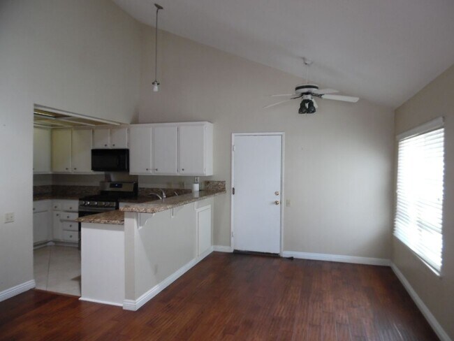 Foto del edificio - 2595 Branch Ln