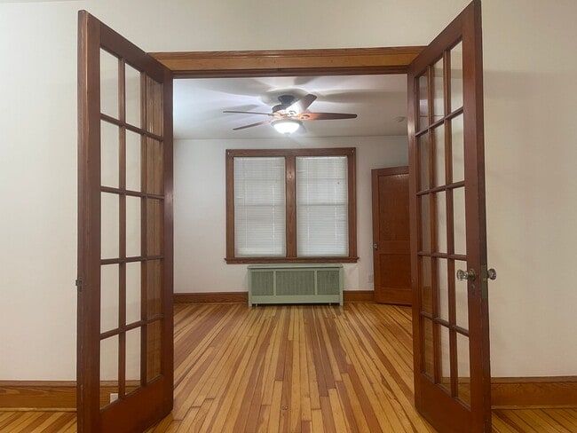 Building Photo - 42 S St Ext