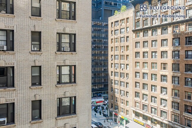 Foto del edificio - 161 W 54th St