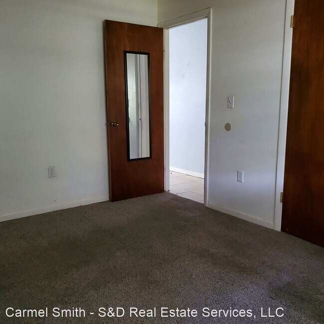 Building Photo - 2 br, 1 bath House - 1026 Lakewood Court U...