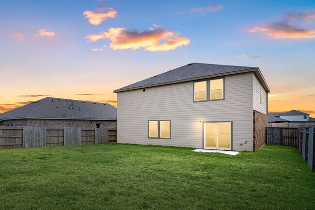 Foto del edificio - 5819 Bright Keel Dr