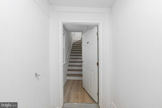 Building Photo - 201 Chester Ave