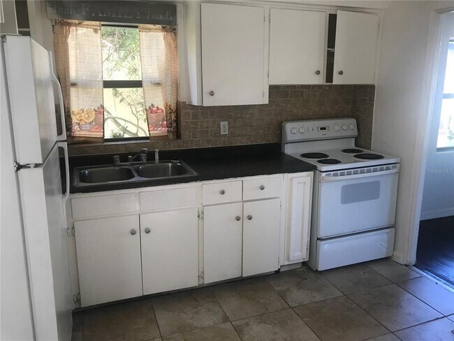 Building Photo - 3008 Herold Dr