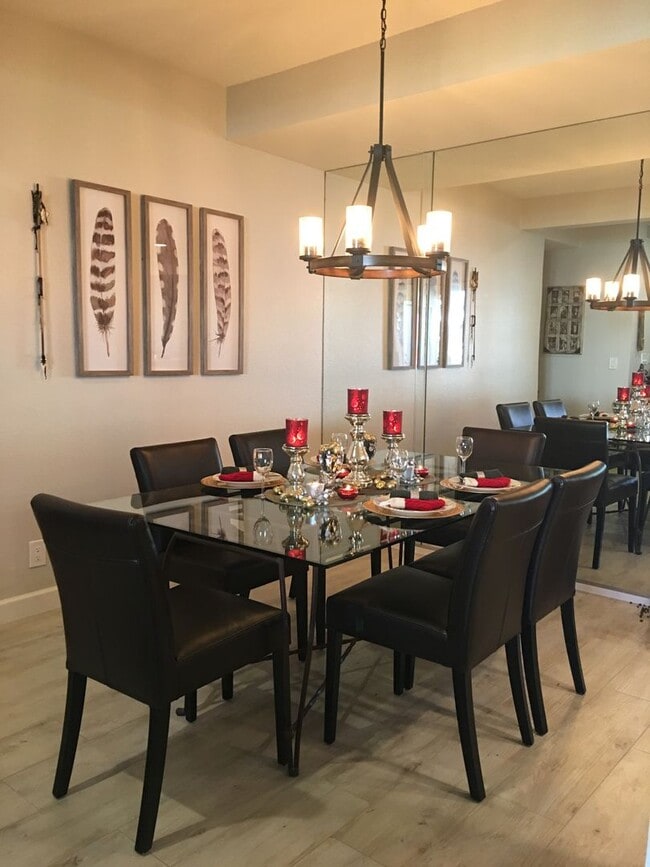 Foto del edificio - Two bedroom condo