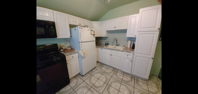 Foto del edificio - 521 E 21st St