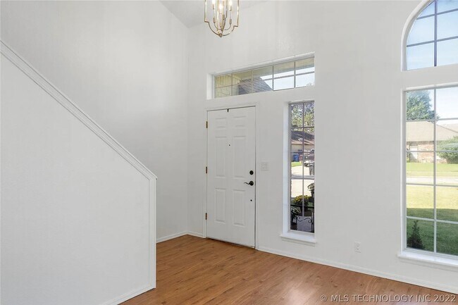 Foto del edificio - Beautifully Updated Broken Arrow Home!