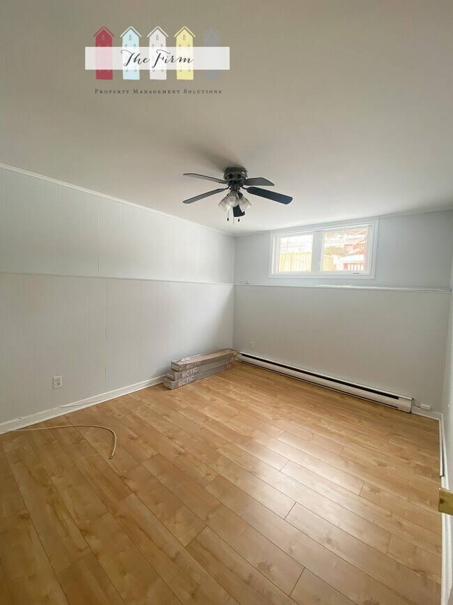 Photo du bâtiment - 92 Glendale Ave