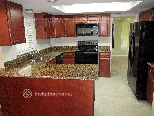 Foto del edificio - 7500 Waunatta Ct