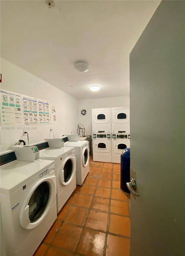 Foto del edificio - 1521 Lenox Ave.