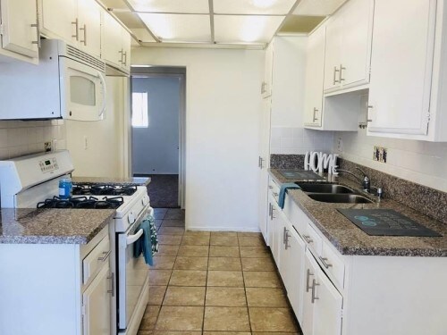 Primary Photo - The Adelphi Apartments