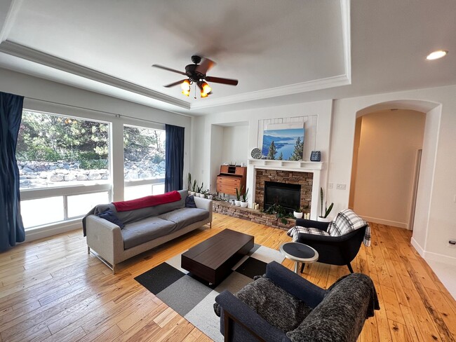 Building Photo - Arrowcreek Home For Rent