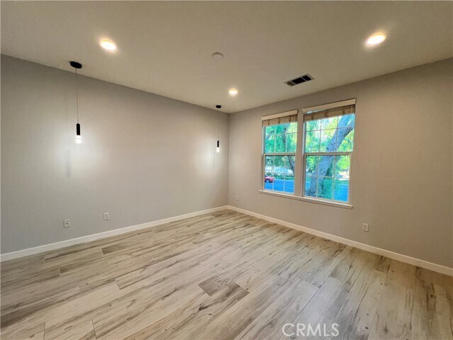 Foto del edificio - 27026 Victoria Ln