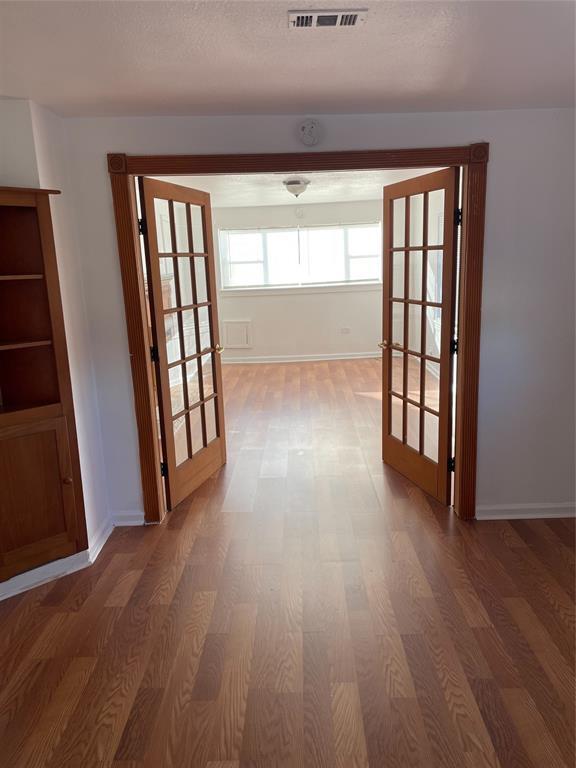 Foto del edificio - 7914 Lockwood Dr