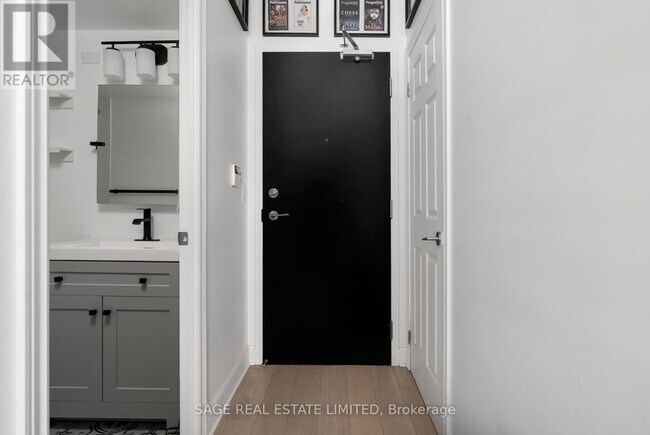 Photo du bâtiment - 231 Fort York Blvd