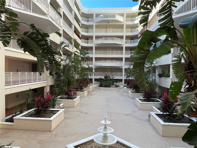 Building Photo - 3730 Cadbury Cir