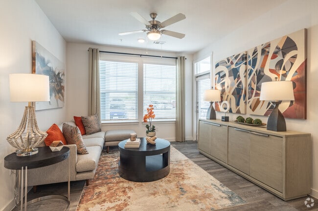 1BR, 1BA - 625SF - Smart Living Allen Genoa